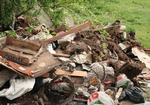 В Днепре сменился перевозчик мусора: что будет с тарифами и нужно ли заключать новые договоры