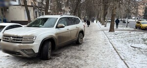 ДТП в Киевском районе Одессы: иномарка на тротуаре сбила пенсионерку