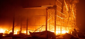 Загорелся промышленный объект: последствия ночной атаки БпЛА на Одессу