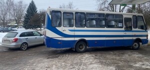 На автовокзалі у Львові автобус заднім ходом збив жінку 