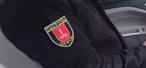 В Одессе мужчина с шевроном патрульного слушал российскую музыку: что говорят в полиции