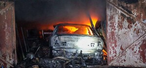 Ночная атака дронов на Одессу: ранения получил молодой человек, повреждены высотки и вспыхнули пожары