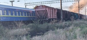 Российский дрон атаковал поезд Одесса-Днепр: двое железнодорожников погибли, пассажиров эвакуировали