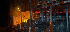 Россияне повторно обстреляли склад с продуктами в Одесской области: последствия атаки