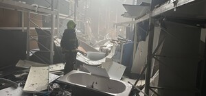 Атака на Одесчину: оккупанты ударили по гражданскому судну и складам, погиб капитан