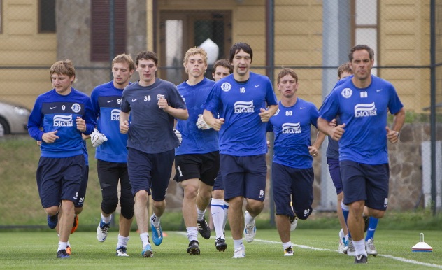 Первая пробежка для игроков "Днепра". Фото с сайта fcdnipro.dp.ua