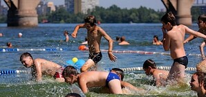 Детей все лето будут учить плавать