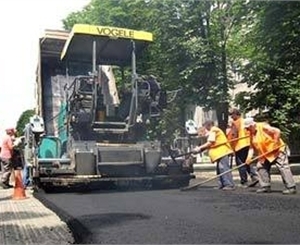 На дорогах города продолжается ремонт дорог. Фото с сайта kp.ua