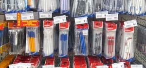 Запорожские родители перед первым сентября мечутся в поисках дешевых 