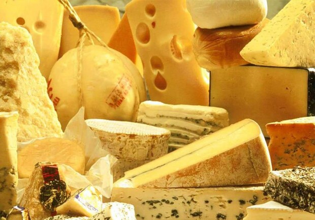 По слухам, сыр подорожает минимум до 100 гривен. Фото с сайта bagnet.org