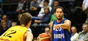 Деррик Лоу: 