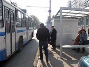 КП "Транспортная инфраструктура" будет следить за городскими остановками. Фото с сайта kp.ua