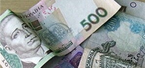 Дончане паникуют и снимают рекордные миллионы с банков. Ждут обвала гривны?