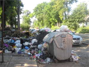 "Неоплаченный" мусор не вывозится. Фото с сайта kp.ua