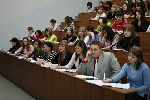 Если б студенты учились хорошо, взяток бы не было. Фото с сайта education.ua