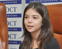 Юная вокалистка Марина Пересичанская-Байбаева. Фото с сайта most-dnepr.info