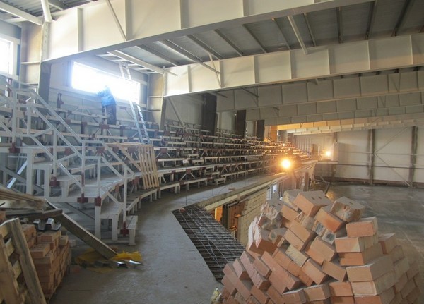 До завершения строительства "Ледовой арены" осталось чуть больше месяца. Фото с сайта gorod.dp.ua