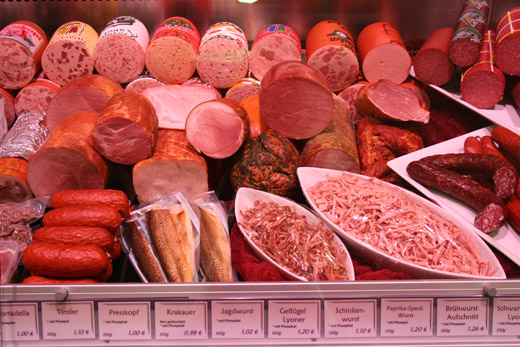 Государственные контролеры проверили качество днепропетровских колбас и сосисок. Фото с сайта ua.all.biz