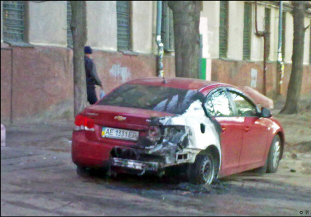 Одна из пострадавших машин. Фото: Илья Болилый