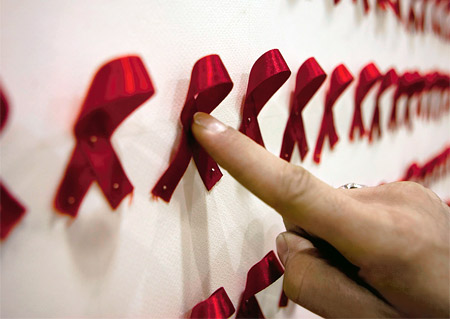 Подпись: За год в городе от СПИДа умерло 275 человек. Фото с сайта medside.ru