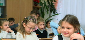 Как в Америке: школьники города будут посещать школу и питаться по электронным карточкам