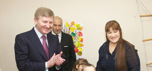 Игорь Крутой и Ринат Ахметов поздравят детей с Днем святого Николая