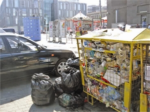 Горы мусора остаются на своих местах. Фото Марии Яшиной