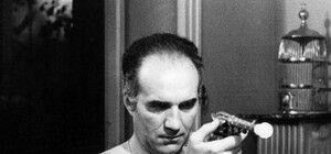 Элитарное кино в Донецке: Орнела Мути становится путаной, Николас Кейдж превращается в кролика