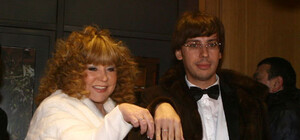 Вместо свадебного путешествия с Пугачевой, Галкин полетел в Днепропетровск на похороны, - СМИ