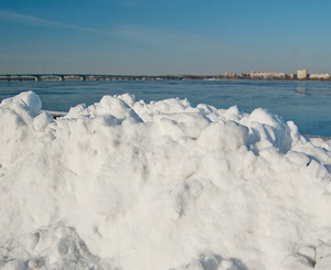 Снег и лед. Фото Надежды Гайворонской