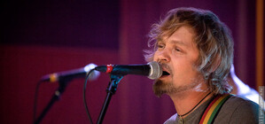 Сегодня Саша Растич, лидер группы 