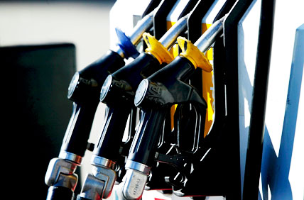 А какого качества бензин на вашей заправке? Фото с сайта autoua.net
