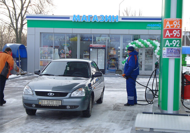 Заправщики продают некачественный бензин по высоким ценам. Фото с сайта autoua.net