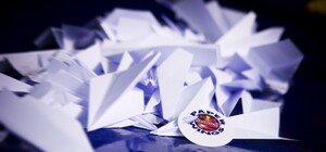 В Киеве пройдет чемпионат по запуску бумажных самолетиков