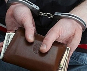 Проштрафившимся чиновникам придется отвечать по всей строгости закона. Фото с сайта kp.ua