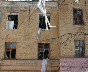 Стены дома выдержали взрыв. Фото: Павел Динец