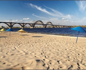 Днепропетровские пляжи пока далеки от совершенства. Фото с сайта photohunter.35photo.ru
