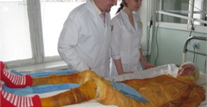 Лечение обгоревшей многодетной матери финансируется из областного бюджета. Фото: Больница Мечникова