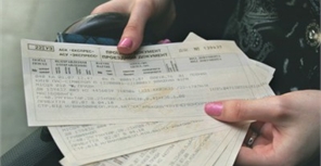 Желающие отправиться в путешествие на маевку беспокоятся о билетах заранее. Фото: vkurse.ua