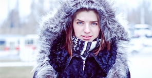 В защиту донецкой студентки, которая рассказала про уборку на трассе, вышли киевляне