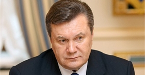 Президент Янукович обещает деньги пострадавшим. Фото: lifedon.com.ua