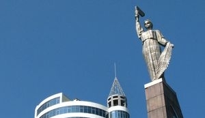 Монумент Славы в Днепропетровске. Фото: worldwalk.info