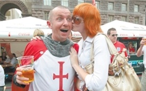 Англичане в городе: приехали к вам пить водку, а не драться!