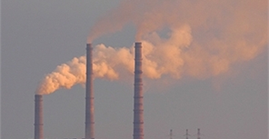Ежегодно на почти миллион жителей Днепропетровска приходится 110 тысяч тонн выбросов. Фото: Денис Моторин