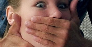 Девочку избили и изнасиловали. Фото: ru.tsn.ua