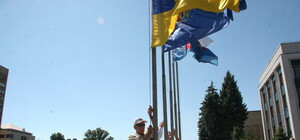 Луганские байкеры с флагами отправились на Говерлу