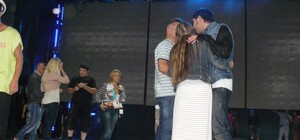 Виталий Козловский упал на сцене в Ялте: у артиста серьезные проблемы со спиной