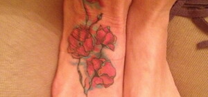 Певице Эрике татушку на самом болезненном месте набил мастер из Донбасса