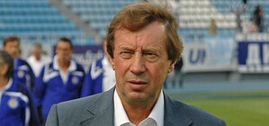 После разгромного поражения тренер 