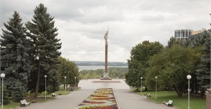 У памятника славы состоятся торжества. Фото: smehzavod.net.ua